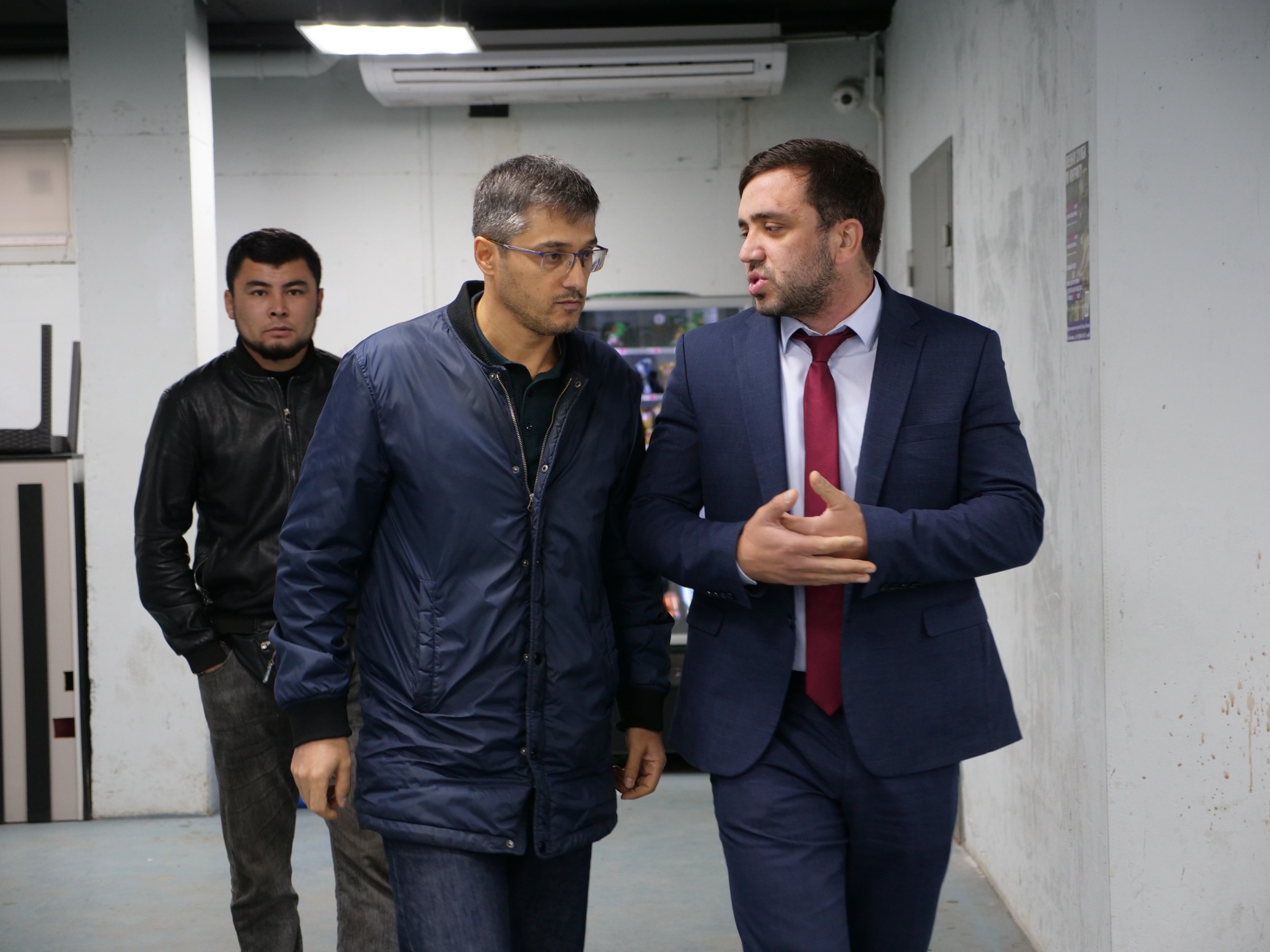 Камал Галбацов ознакомился с деятельностью Паспортно-визового сервиса МВД России в Махачкале